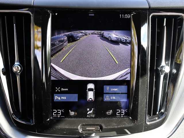 Volvo  Momentum Pro AWD B4 Diesel EU6d Allrad Navi Leder digitales Cockpit Soundsystem