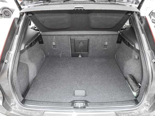 Volvo  Plus Dark Recharge Plug-In Hybrid 2WD T4 Twin Engine EU6d StandHZG Navi digitale