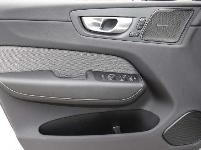 Volvo  Ultimate Dark Recharge Plug-In Hybrid AWD T8 Twin Engine EU6d Allrad HUD StandHZ