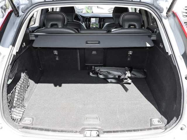 Volvo  Ultimate Dark Recharge Plug-In Hybrid AWD T8 Twin Engine EU6d Allrad HUD StandHZ