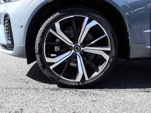 Volvo  Ultimate Dark Recharge Plug-In Hybrid AWD T8 Twin Engine EU6d Allrad HUD StandHZ