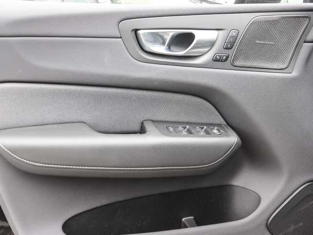Volvo  Ultimate Dark Recharge Plug-In Hybrid AWD T8 Twin Engine EU6d Allrad HUD StandHZ