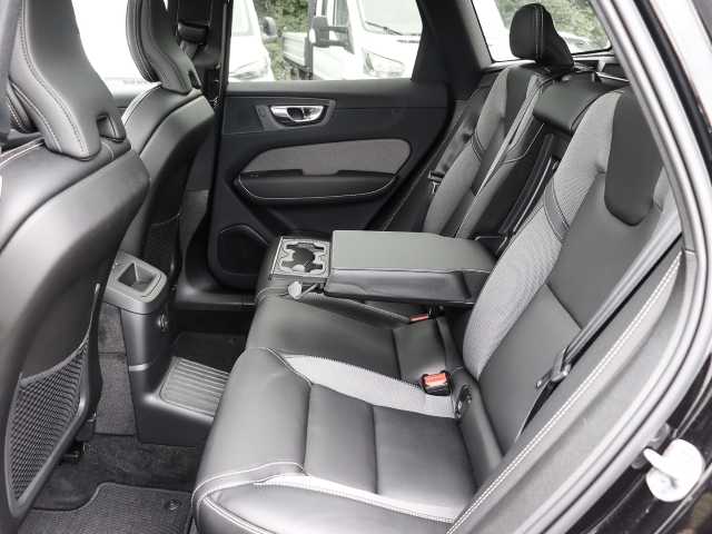 Volvo  Ultimate Dark Recharge Plug-In Hybrid AWD T8 Twin Engine EU6d Allrad HUD StandHZ