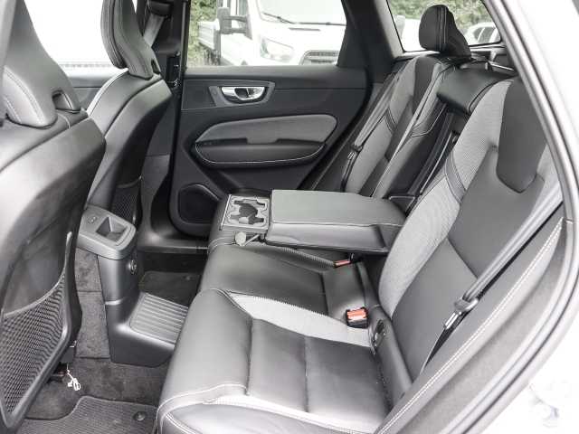 Volvo  Ultimate Dark Recharge Plug-In Hybrid AWD T8 Twin Engine EU6d Allrad HUD StandHZ