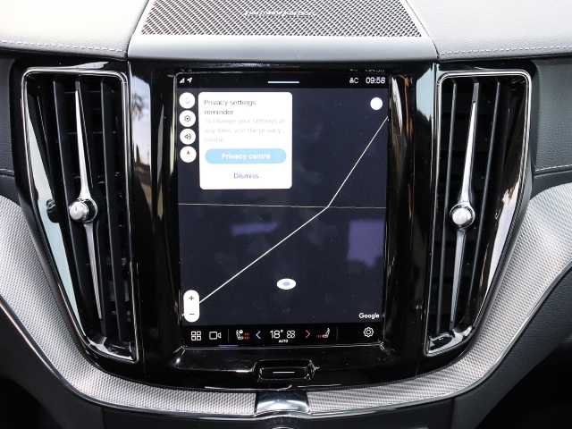 Volvo  Ultimate Dark Recharge Plug-In Hybrid AWD T8 Twin Engine EU6d Allrad HUD StandHZ