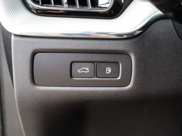 Volvo  Ultimate Dark Recharge Plug-In Hybrid AWD T8 Twin Engine EU6d Allrad HUD StandHZ