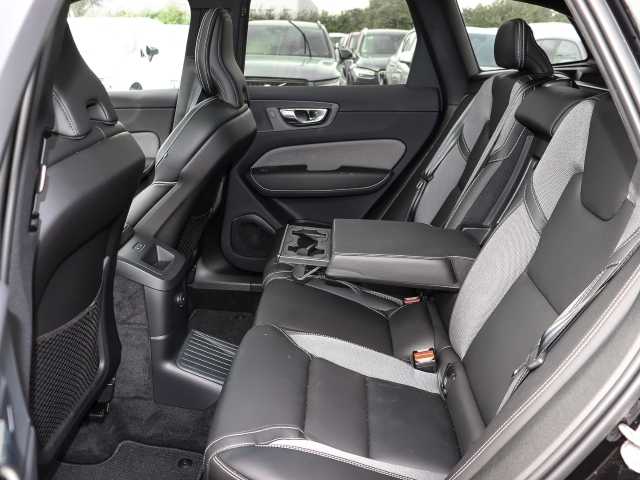 Volvo  Ultimate Dark Recharge Plug-In Hybrid AWD T8 Twin Engine EU6d Allrad HUD StandHZ