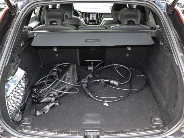 Volvo  Ultimate Dark Recharge Plug-In Hybrid AWD T8 Twin Engine EU6d Allrad HUD StandHZ