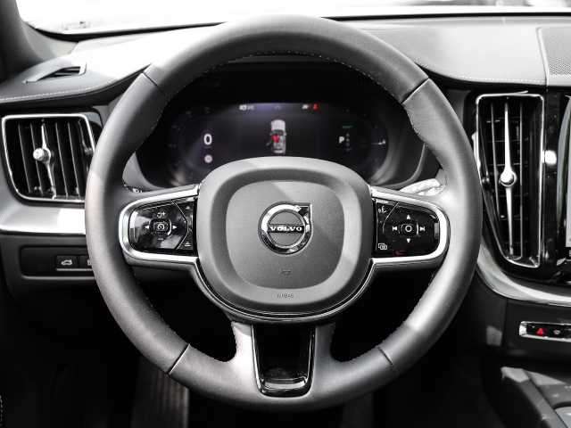 Volvo  Ultimate Dark Recharge Plug-In Hybrid AWD T8 Twin Engine EU6d Allrad HUD StandHZ