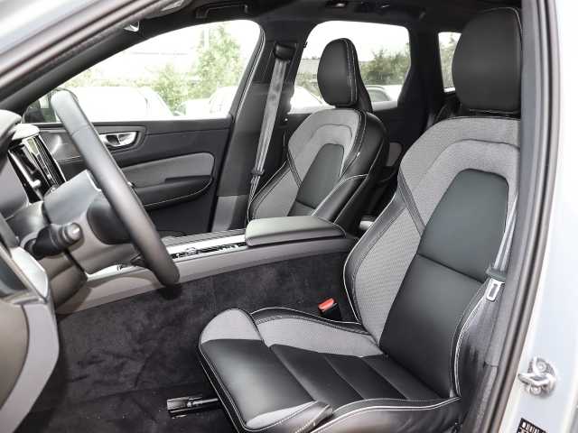 Volvo  Ultimate Dark Recharge Plug-In Hybrid AWD T8 Twin Engine EU6d Allrad HUD StandHZ