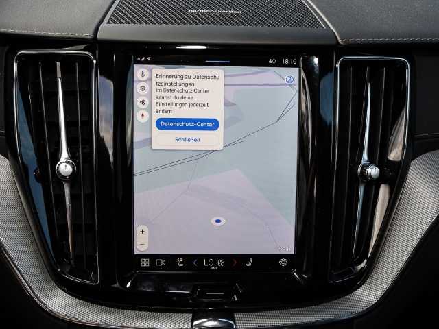 Volvo  Ultimate Dark AWD B5 Benzin EU6d Allrad HUD StandHZG Leder digitales Cockpit Mem