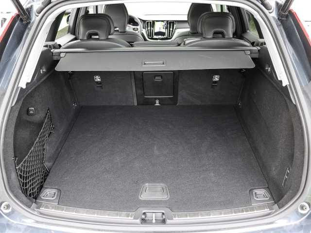 Volvo  Ultimate Dark AWD B4 Diesel EU6d Allrad HUD AD StandHZG digitales Cockpit Memory