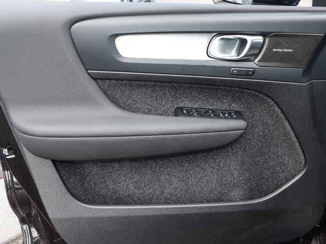 Volvo  Plus Dark 2WD B3 EU6d digitales Cockpit Memory Sitze Soundsystem HarmanKardon LE