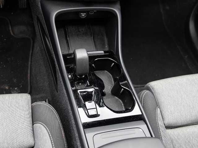Volvo  Plus Dark 2WD B3 EU6d digitales Cockpit Memory Sitze Soundsystem HarmanKardon LE