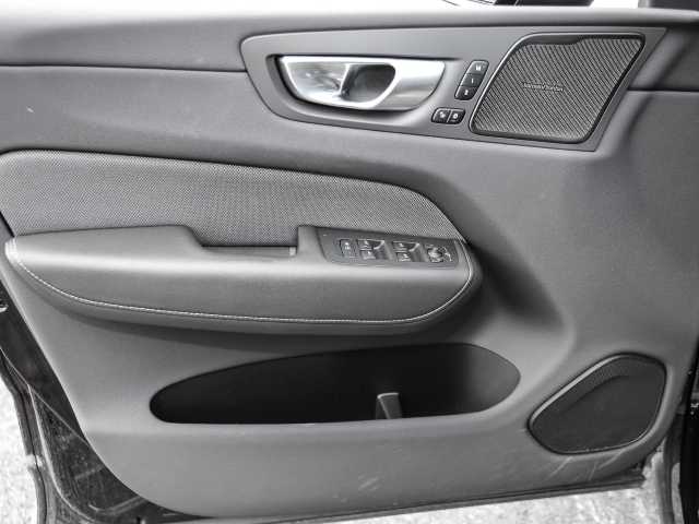 Volvo  Ultimate Dark Recharge Plug-In Hybrid AWD T8 Twin Engine EU6d Allrad HUD StandHZ