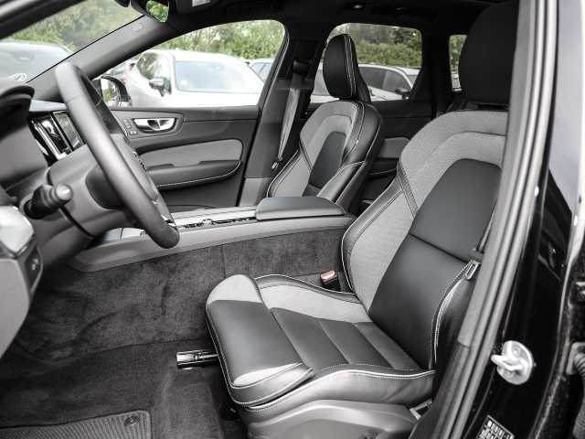 Volvo  Ultimate Dark Recharge Plug-In Hybrid AWD T8 Twin Engine EU6d Allrad HUD StandHZ