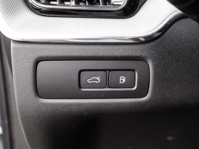 Volvo  Ultimate Dark Recharge Plug-In Hybrid AWD T8 Twin Engine EU6d Allrad HUD StandHZ