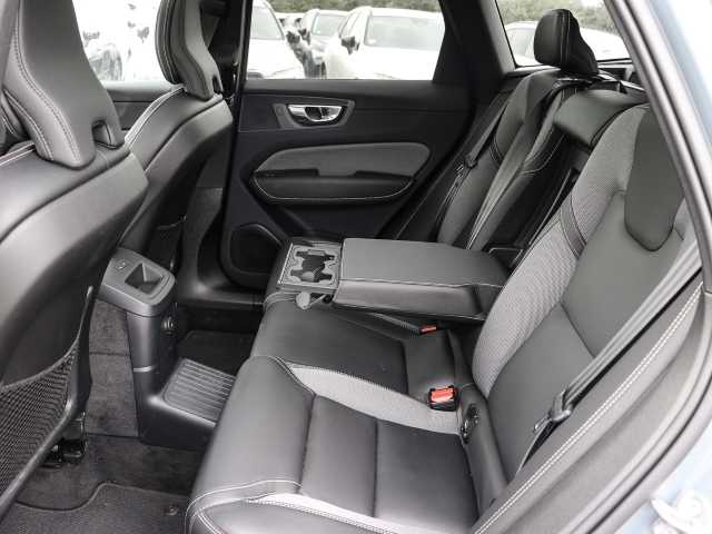 Volvo  Ultimate Dark Recharge Plug-In Hybrid AWD T8 Twin Engine EU6d Allrad HUD StandHZ