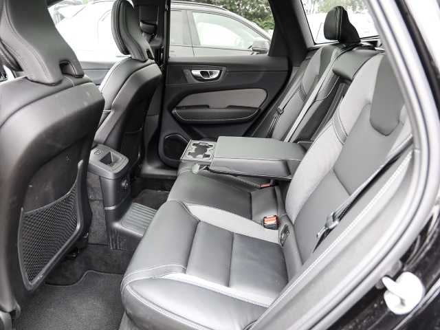 Volvo  Plus Dark Recharge Plug-In Hybrid AWD T6 Twin Engine EU6d Allrad StandHZG digita