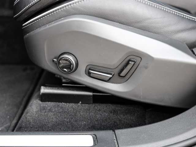 Volvo  Plus Dark Recharge Plug-In Hybrid AWD T6 Twin Engine EU6d Allrad StandHZG digita