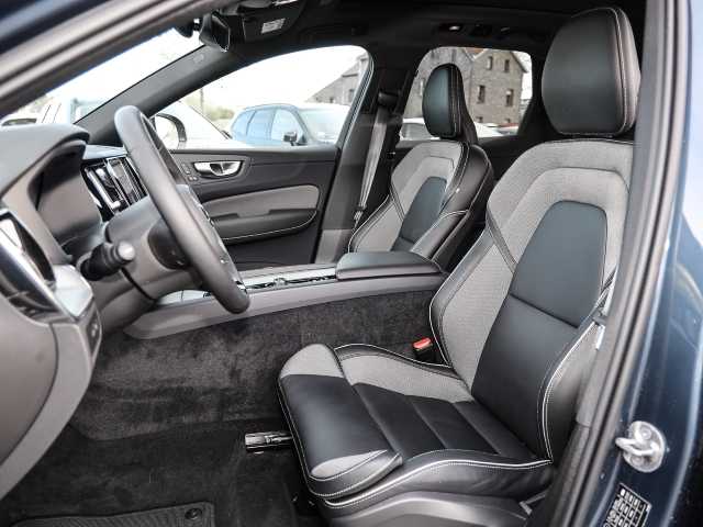 Volvo  Plus Dark Recharge Plug-In Hybrid AWD T6 Twin Engine EU6d Allrad StandHZG digita