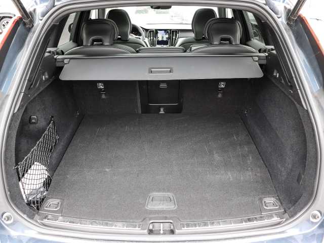 Volvo  Plus Dark Recharge Plug-In Hybrid AWD T6 Twin Engine EU6d Allrad StandHZG digita