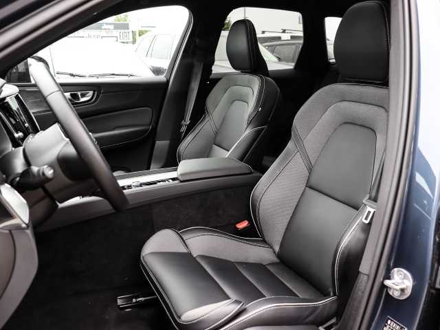 Volvo  Plus Dark Recharge Plug-In Hybrid AWD T6 Twin Engine EU6d Allrad StandHZG digita