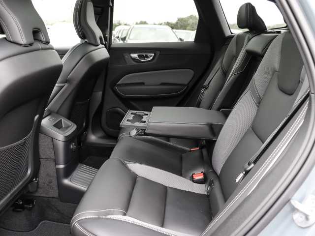 Volvo  Plus Dark Recharge Plug-In Hybrid AWD T6 Twin Engine EU6d Allrad StandHZG digita
