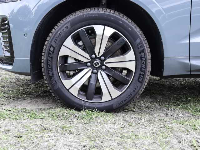 Volvo  Plus Dark Recharge Plug-In Hybrid AWD T6 Twin Engine EU6d Allrad StandHZG digita