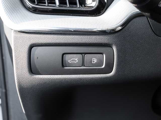 Volvo  Plus Dark Recharge Plug-In Hybrid AWD T6 Twin Engine EU6d Allrad StandHZG digita