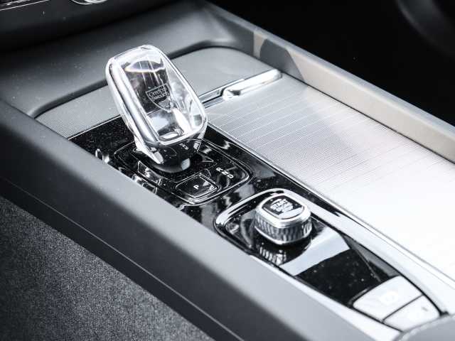 Volvo  Plus Dark Recharge Plug-In Hybrid AWD T6 Twin Engine EU6d Allrad StandHZG digita