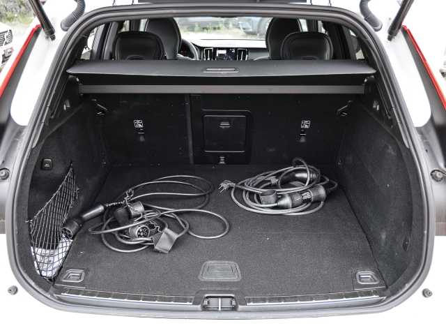 Volvo  Plus Dark Recharge Plug-In Hybrid AWD T8 Twin Engine EU6e Allrad StandHZG digita