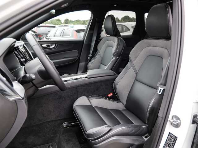 Volvo  Plus Dark Recharge Plug-In Hybrid AWD T8 Twin Engine EU6e Allrad StandHZG digita