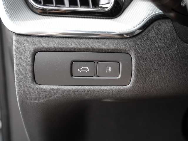 Volvo  Plus Dark Recharge Plug-In Hybrid AWD T6 Twin Engine EU6d Allrad StandHZG digita