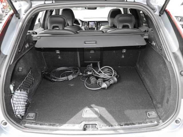 Volvo  Plus Dark Recharge Plug-In Hybrid AWD T6 Twin Engine EU6d Allrad StandHZG digita