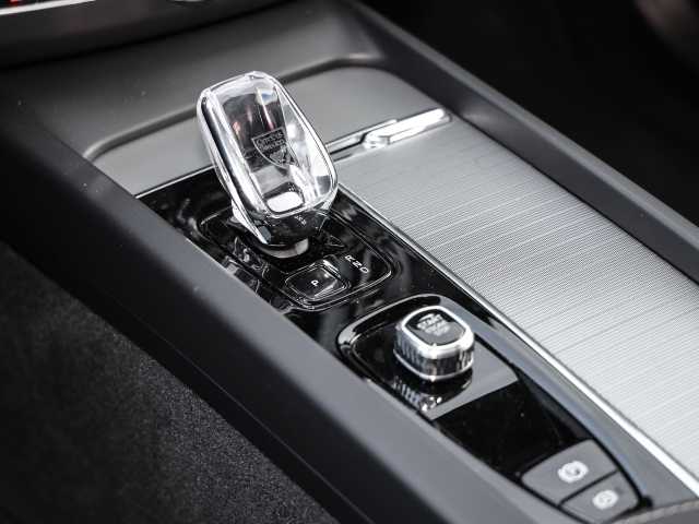Volvo  Plus Dark Recharge Plug-In Hybrid AWD T6 Twin Engine EU6d Allrad StandHZG digita