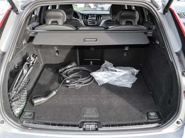 Volvo  Plus Dark Recharge Plug-In Hybrid AWD T6 Twin Engine EU6d Allrad StandHZG digita