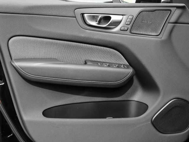 Volvo  Plus Dark Recharge Plug-In Hybrid AWD T8 Twin Engine EU6e Allrad StandHZG digita