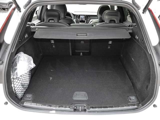 Volvo  Plus Dark Recharge Plug-In Hybrid AWD T8 Twin Engine EU6e Allrad StandHZG digita