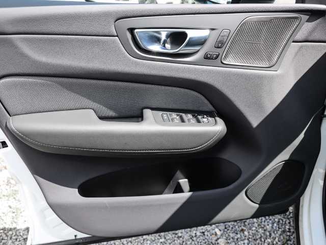 Volvo  Plus Dark Recharge Plug-In Hybrid AWD T8 Twin Engine EU6e Allrad StandHZG digita