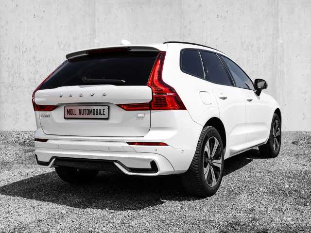 Volvo  Plus Dark Recharge Plug-In Hybrid AWD T8 Twin Engine EU6e Allrad StandHZG digita