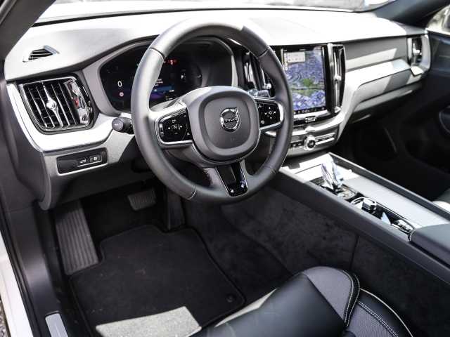 Volvo  Plus Dark Recharge Plug-In Hybrid AWD T8 Twin Engine EU6e Allrad StandHZG digita