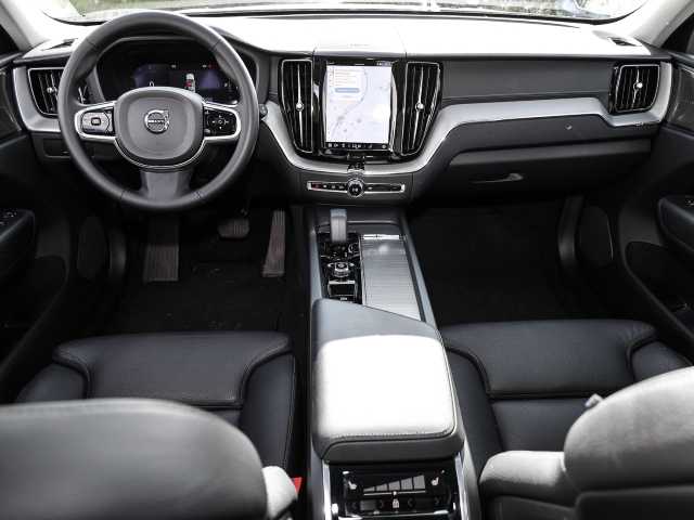 Volvo  Ultimate Dark 2WD B4 Diesel EU6d HUD AD digitales Cockpit Memory Sitze Soundsyst