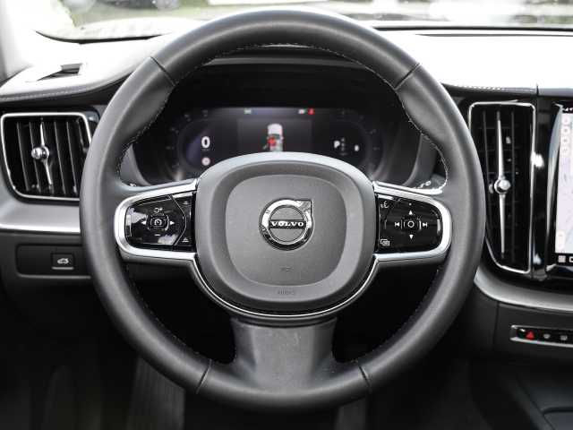 Volvo  Ultimate Dark 2WD B4 Diesel EU6d HUD AD digitales Cockpit Memory Sitze Soundsyst