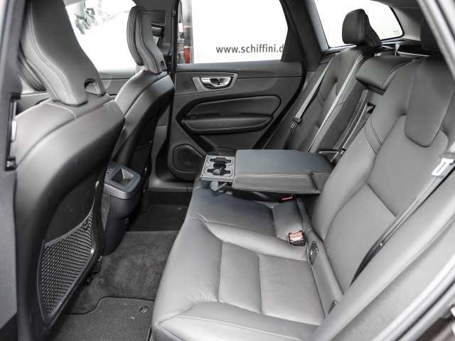 Volvo  Plus Dark 2WD B4 Diesel EU6d digitales Cockpit Memory Sitze Soundsystem HarmanKa