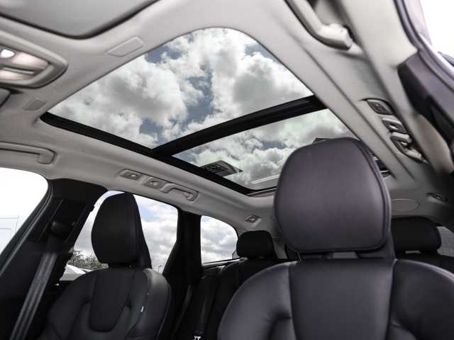 Volvo  Ultimate Dark 2WD B4 Diesel EU6d HUD AD digitales Cockpit Memory Sitze Soundsyst