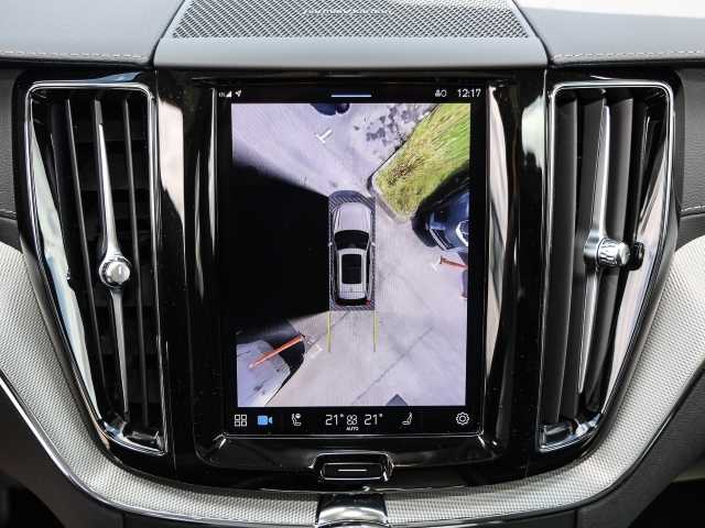 Volvo  Ultimate Dark 2WD B4 Diesel EU6d HUD AD digitales Cockpit Memory Sitze Soundsyst