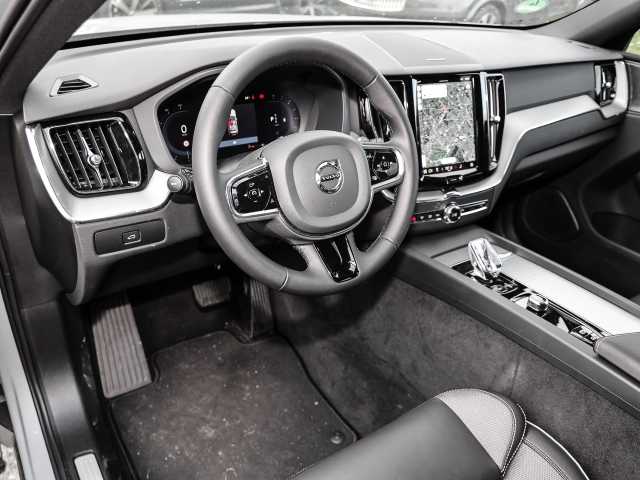 Volvo  Plus Dark AWD B5 Benzin EU6d Allrad Leder digitales Cockpit Memory Sitze Soundsy