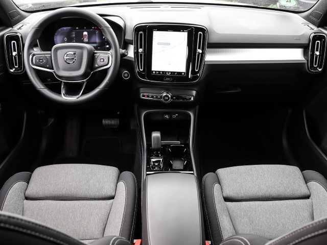 Volvo  Plus Dark 2WD B3 EU6d digitales Cockpit Memory Sitze Soundsystem HarmanKardon LE