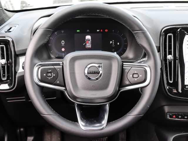 Volvo  Plus Dark 2WD B3 EU6d digitales Cockpit Memory Sitze Soundsystem HarmanKardon LE